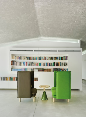 Rew (acoustic armchair)